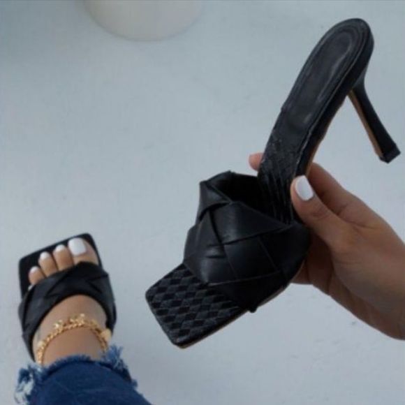 Woven Square Toe MULES - Picture 1 of 7